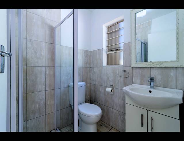 2 BEDROOM TOWNHOUSE FOR SALE IN ROODEKRANS